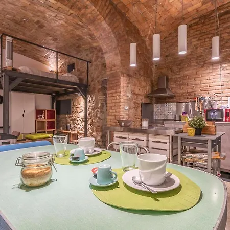 Amazing In With Kitchenette *