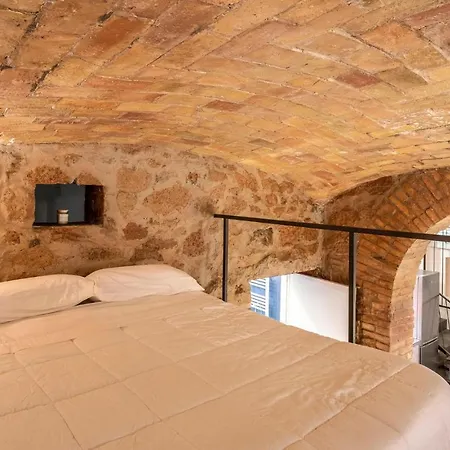 Apartment Amazing In With Kitchenette
