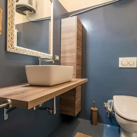 Amazing In With Kitchenette Apartment